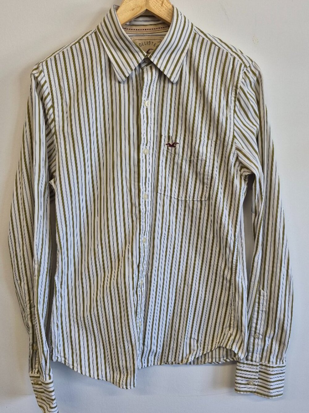 Hollister California Men’s Small Striped Long Sleeve Button Down Shirt - Olive